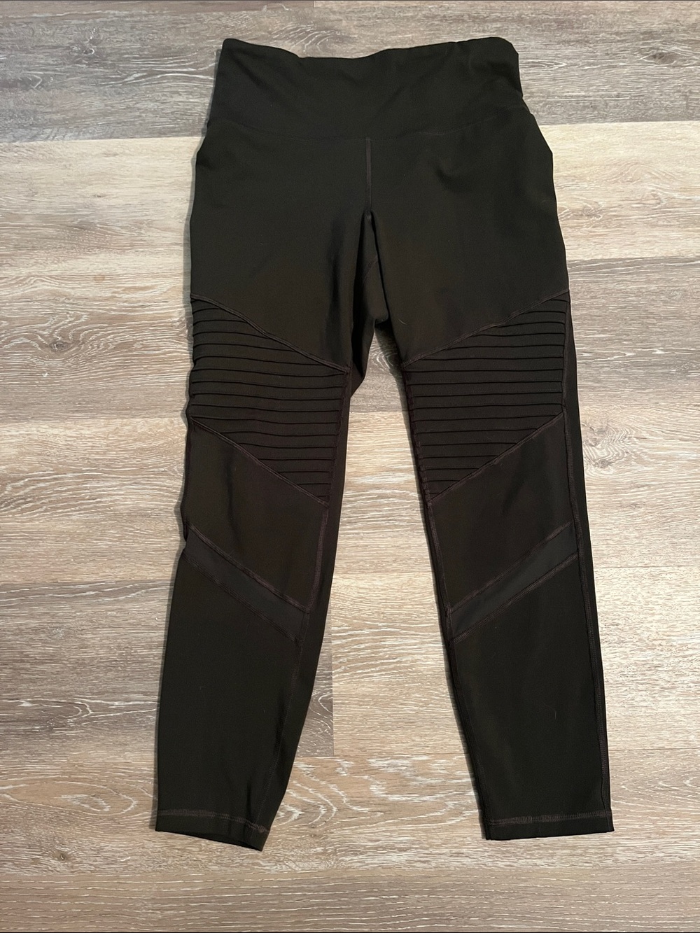 Old Navy Olive Green High-Waist Ribbed Knee-Panel Leggings